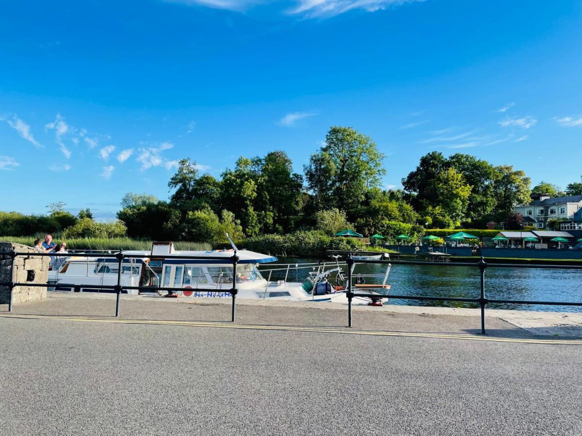 A Room In Central Park Apts Carrick on Shannon Екстериор снимка