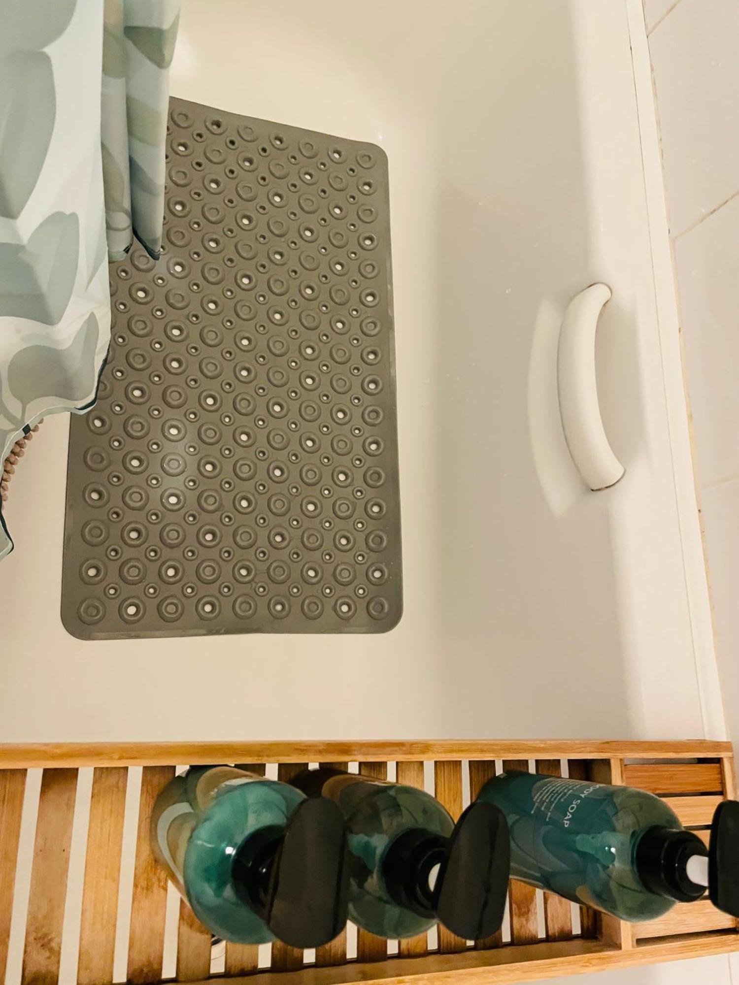 A Room In Central Park Apts Carrick on Shannon Екстериор снимка