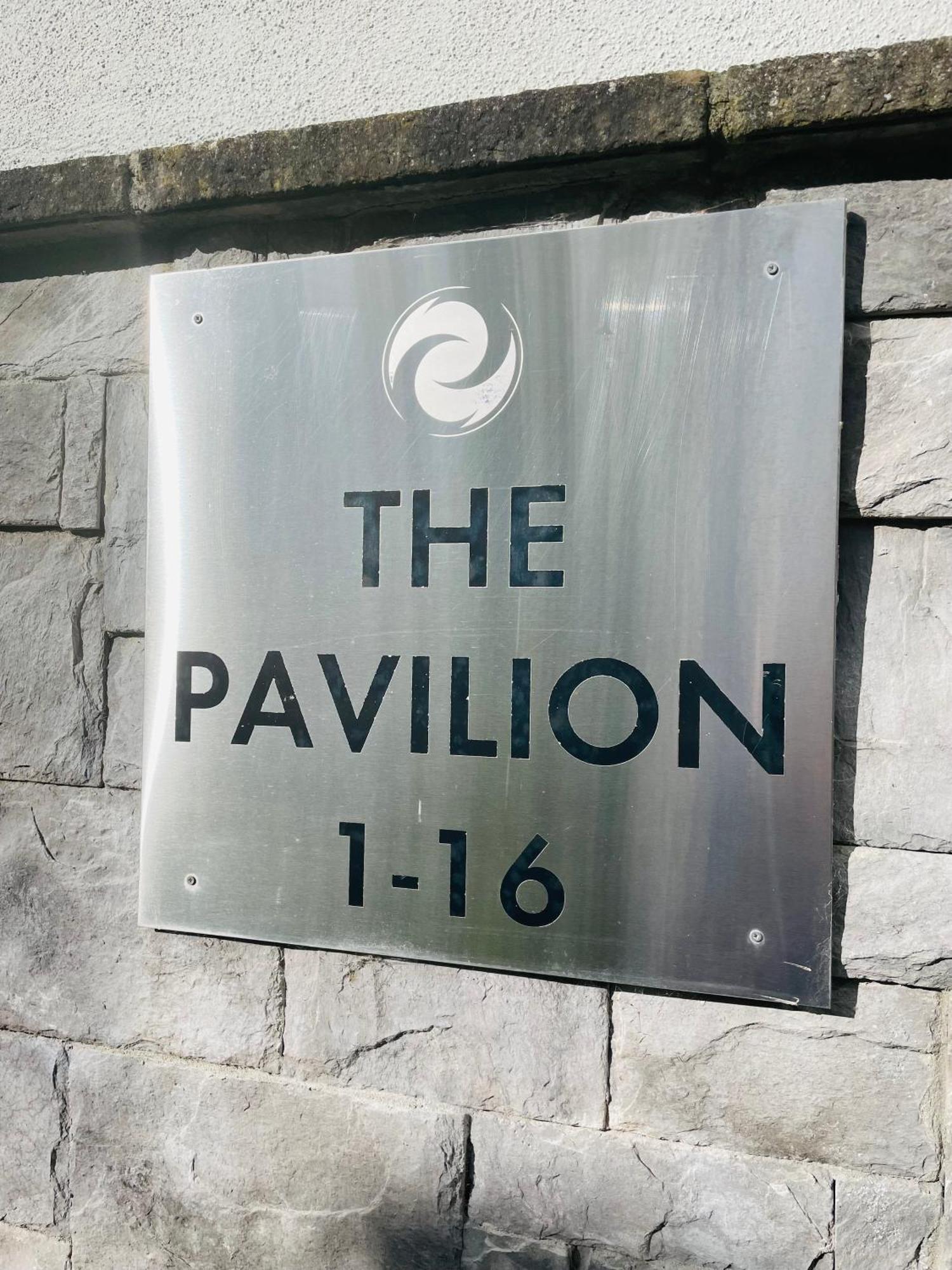 A Room In Central Park Apts Carrick on Shannon Екстериор снимка